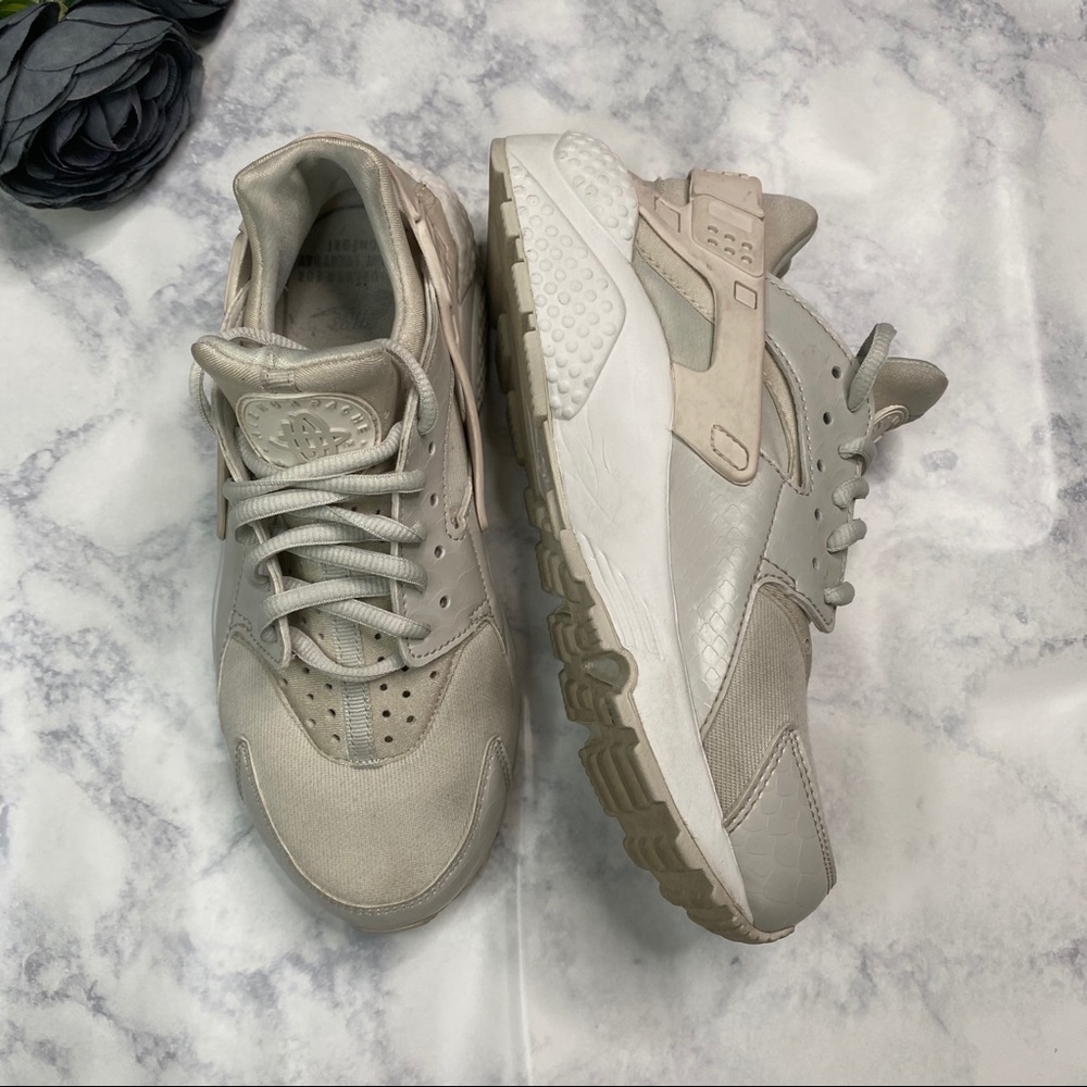 Nike Air Huarache Run